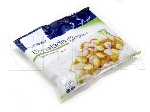 Salade de crabe emballée sur une ensacheuse verticale (vffs)