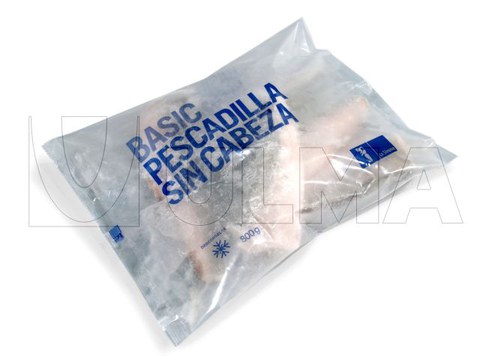 Emballage de poisson surgelé sur une enveloppeuse verticale VFFS avec film laminé.