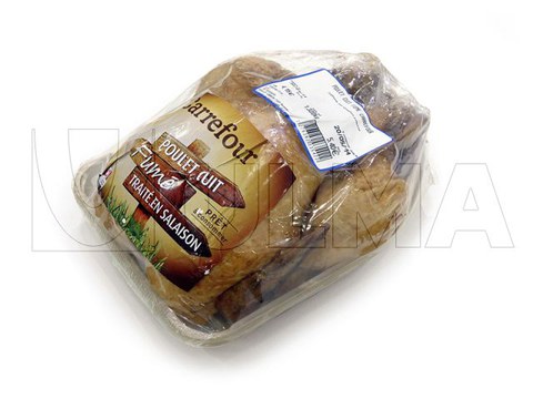 Poulet entier rôti conditionné en flow pack avec barquette et film barrière rétractable (BDF®)